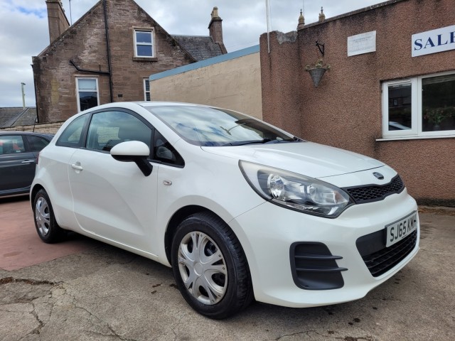 KIA RIO 1.3 1