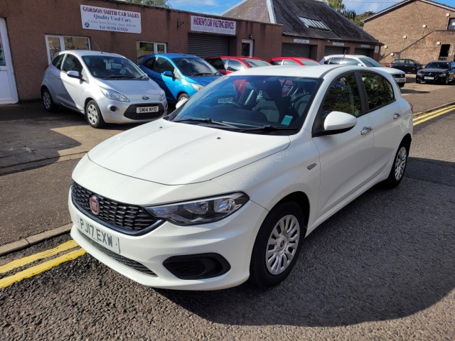 FIAT TIPO 1.4 Tipo Hatchback 1.4 95hp Easy