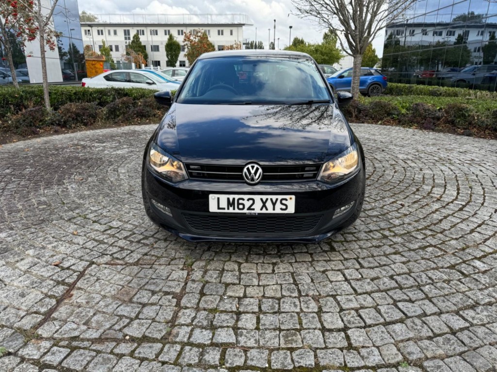 VOLKSWAGEN POLO
