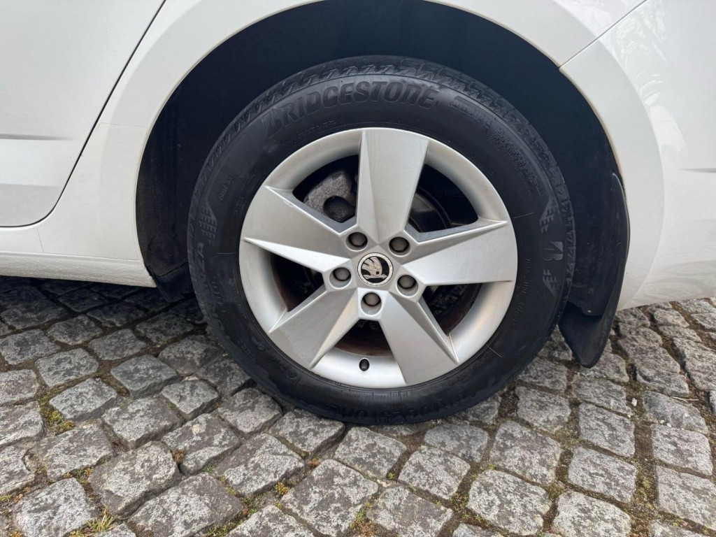 SKODA OCTAVIA
