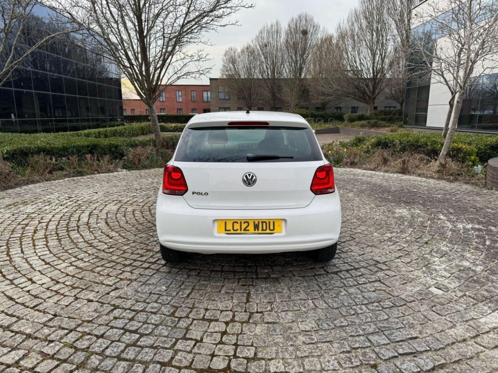 VOLKSWAGEN POLO