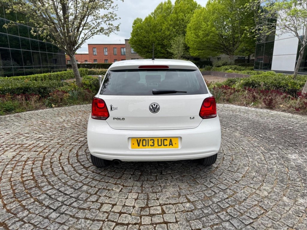 VOLKSWAGEN POLO
