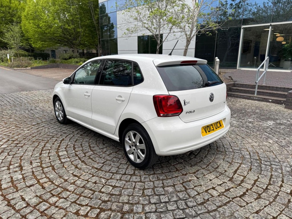 VOLKSWAGEN POLO