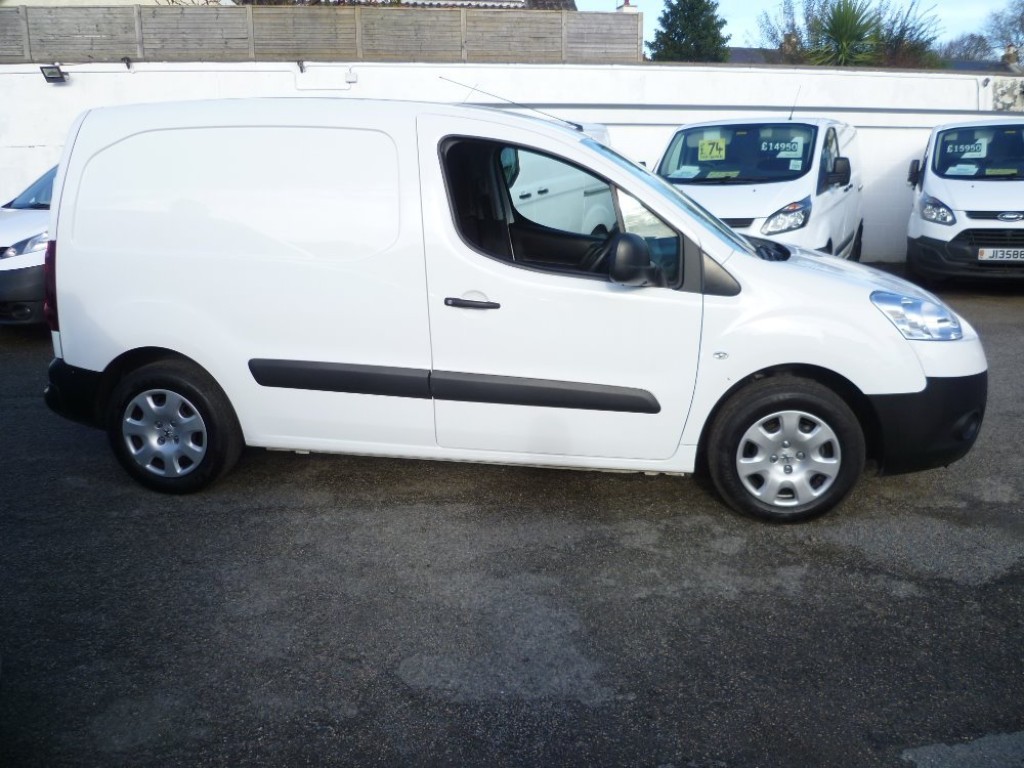 PEUGEOT PARTNER