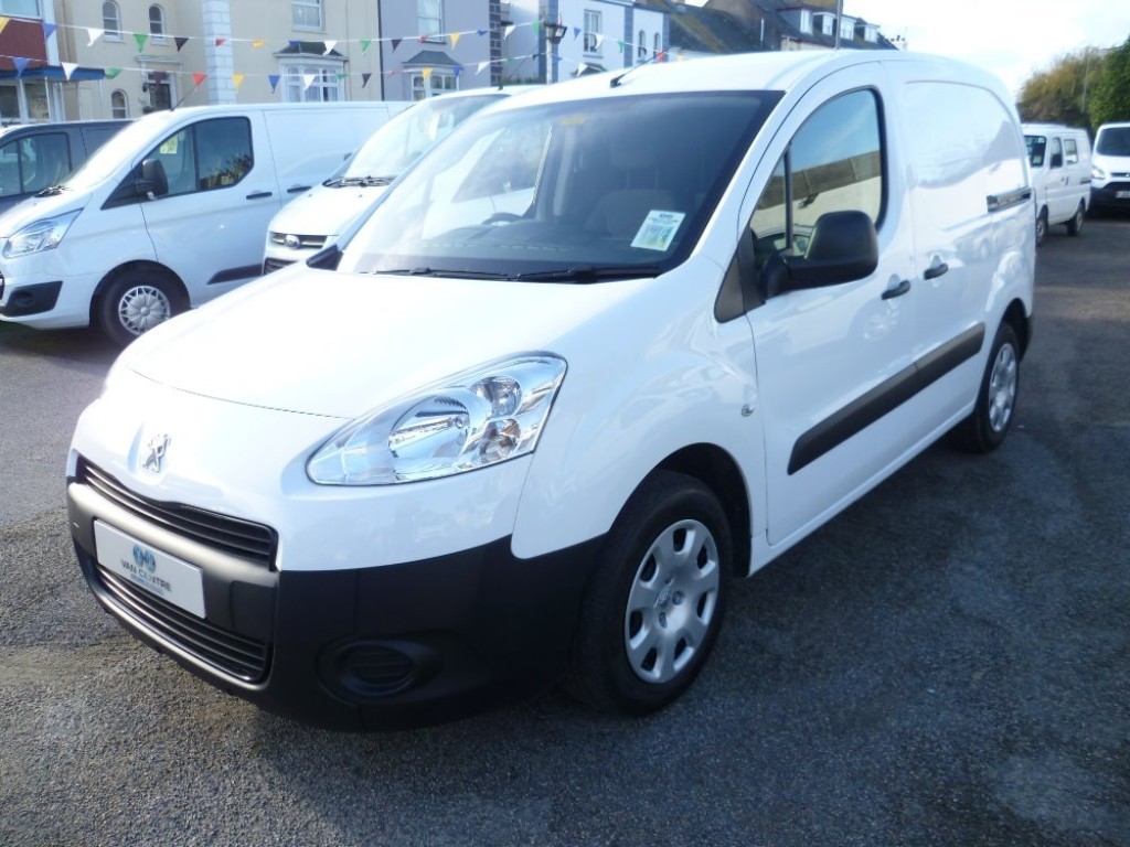 PEUGEOT PARTNER