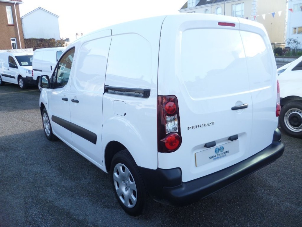 PEUGEOT PARTNER