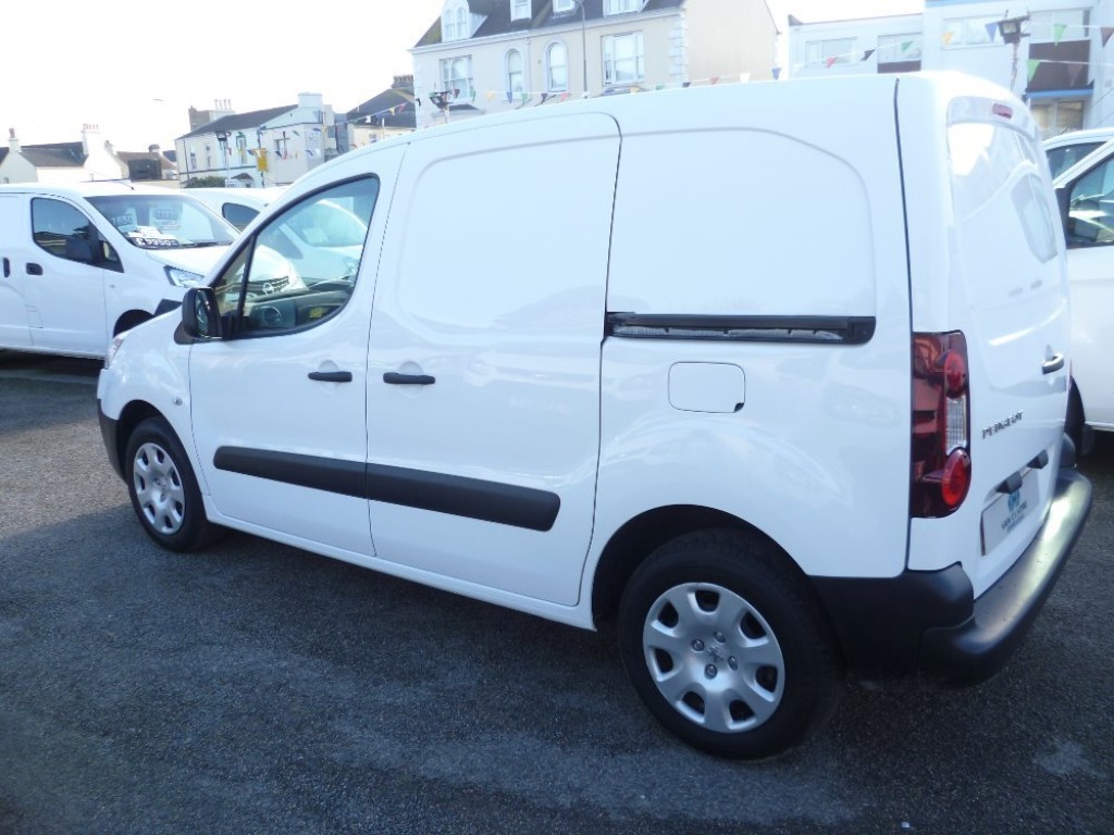PEUGEOT PARTNER