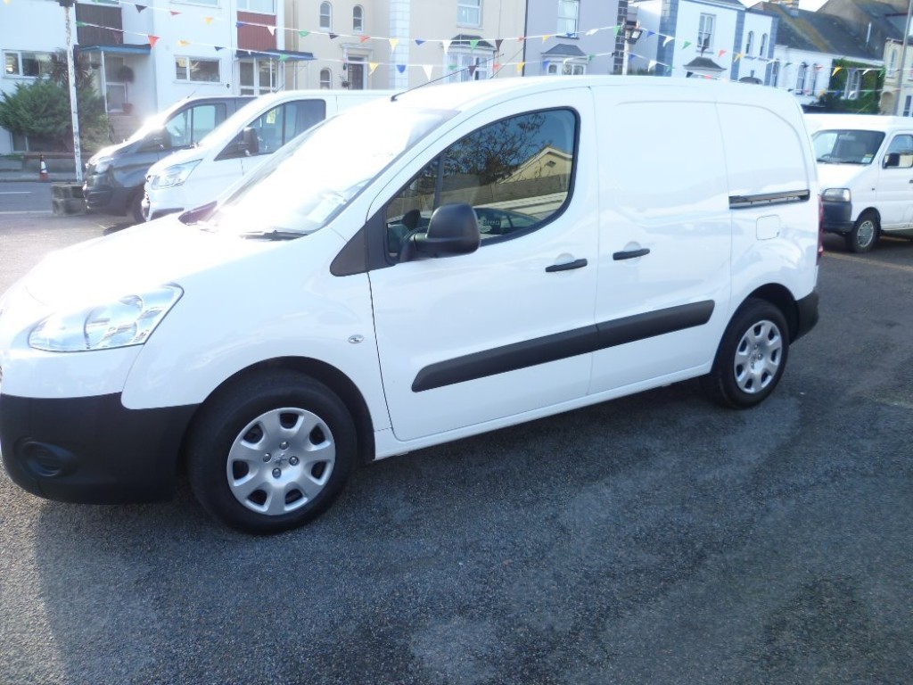 PEUGEOT PARTNER