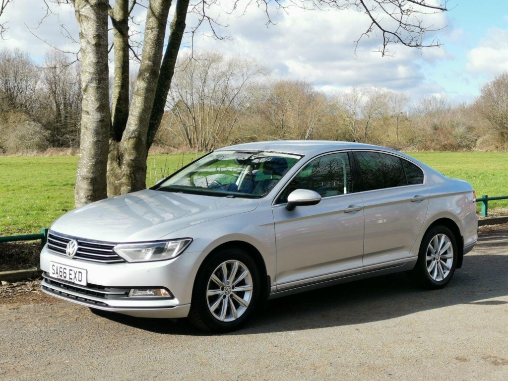 VOLKSWAGEN PASSAT