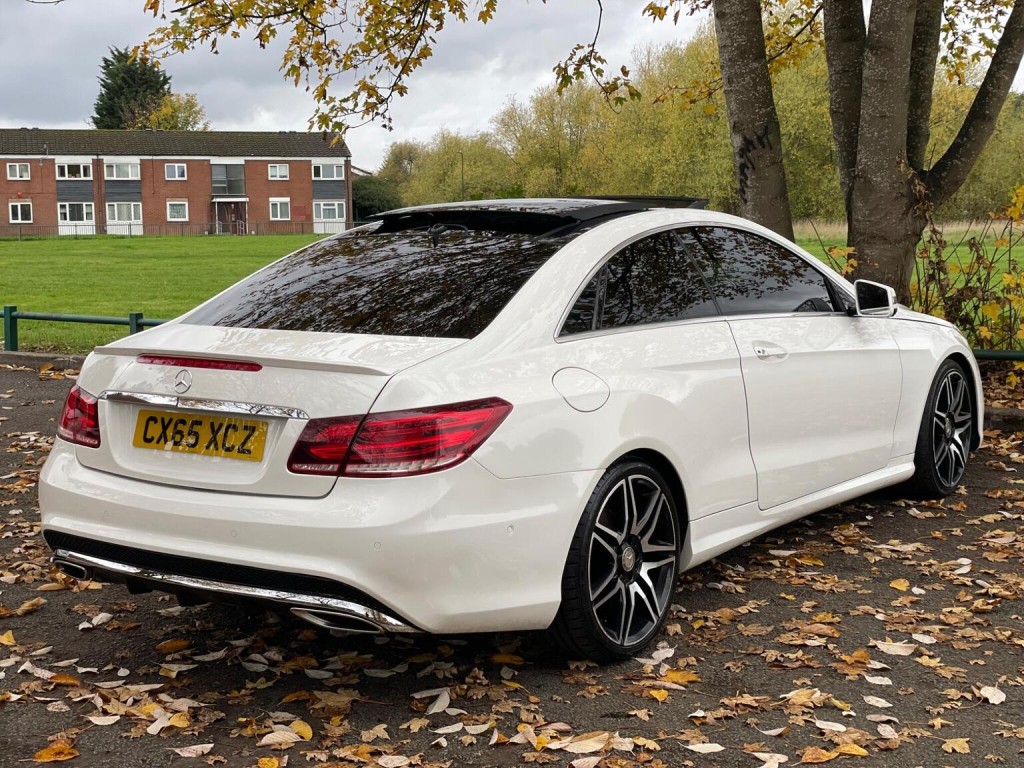 MERCEDES-BENZ E CLASS