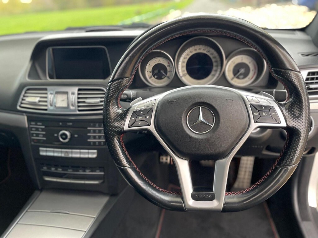 MERCEDES-BENZ E CLASS