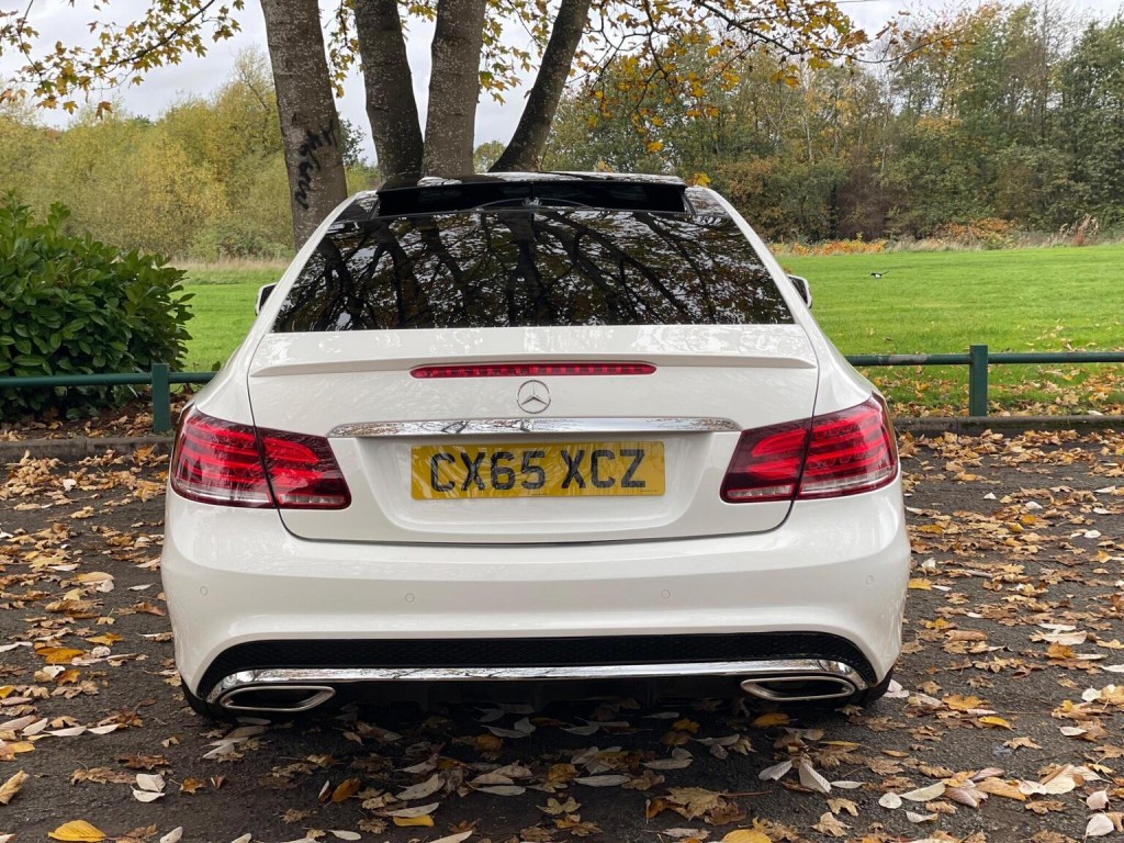 MERCEDES-BENZ E CLASS