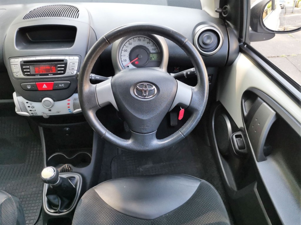 TOYOTA AYGO
