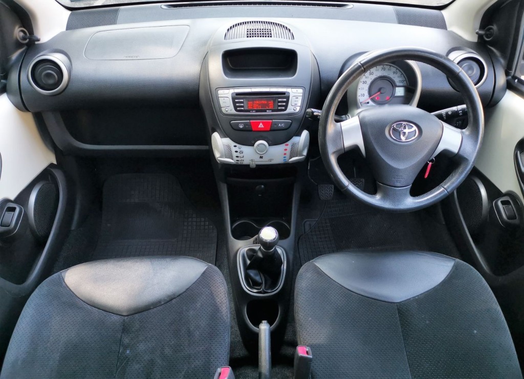 TOYOTA AYGO
