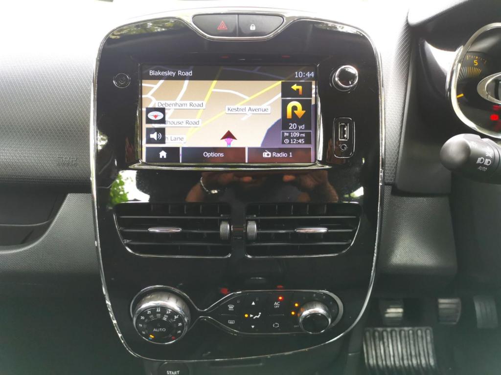 RENAULT CLIO