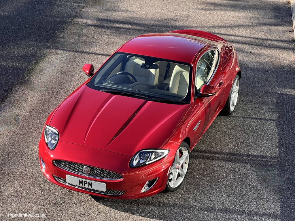 View JAGUAR XK 5.0 V8 Signature
