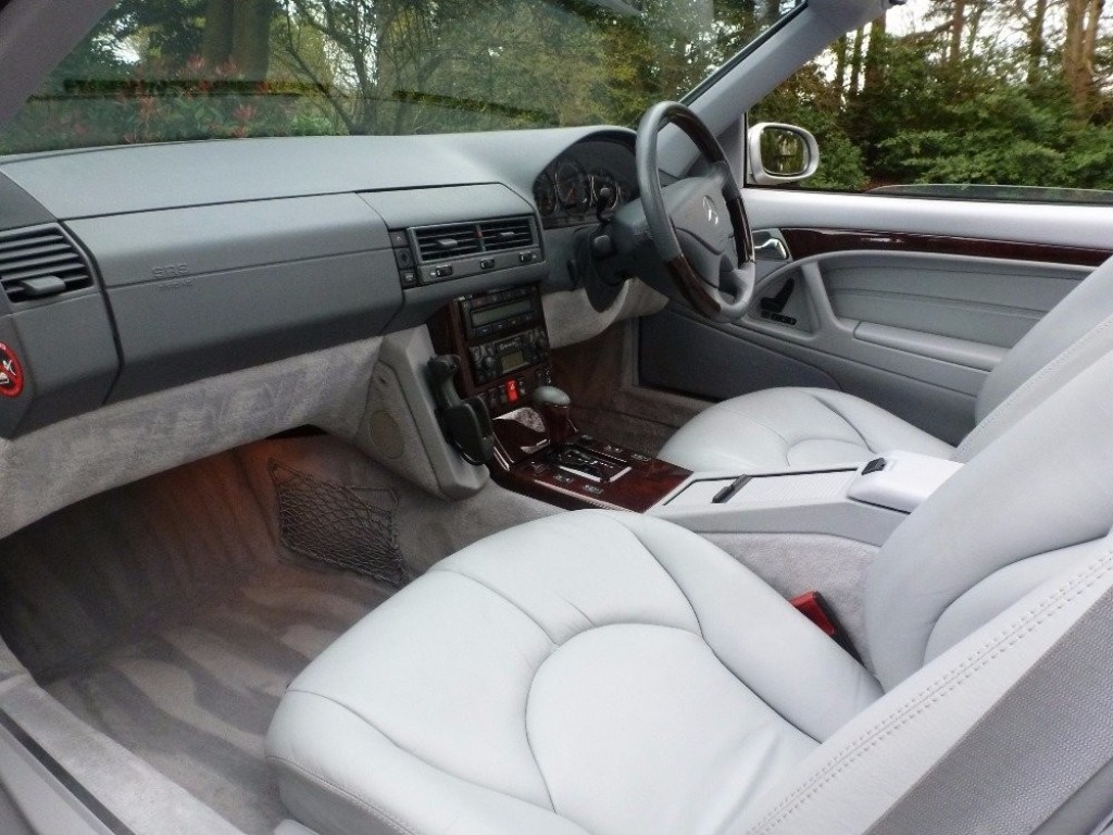 View MERCEDES-BENZ SL S 320