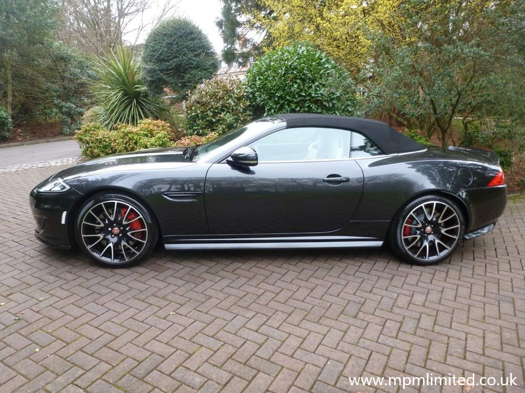 JAGUAR XKR