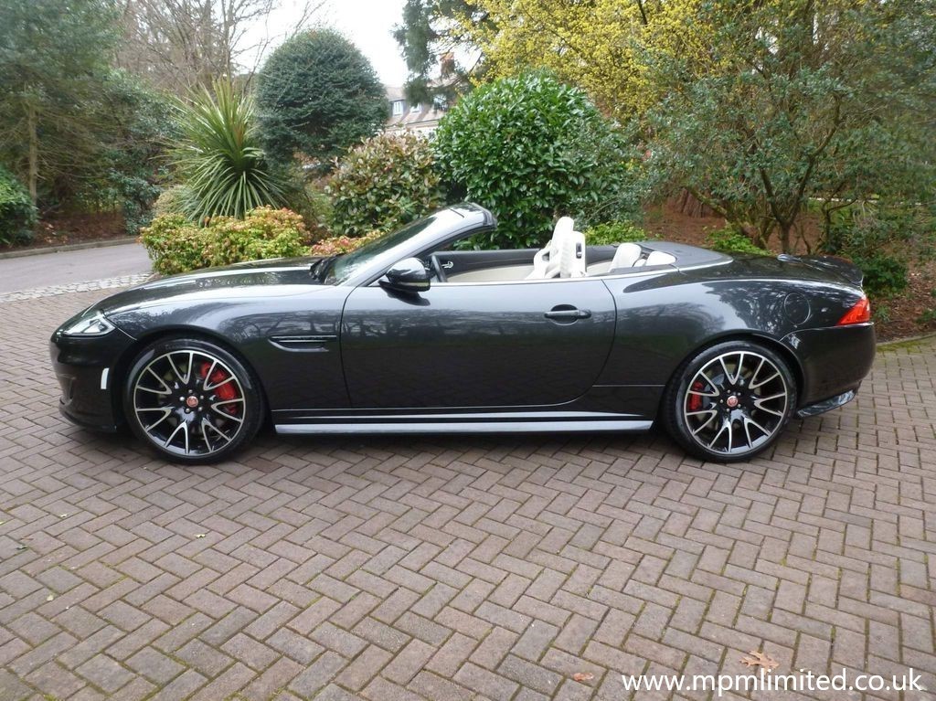 JAGUAR XKR