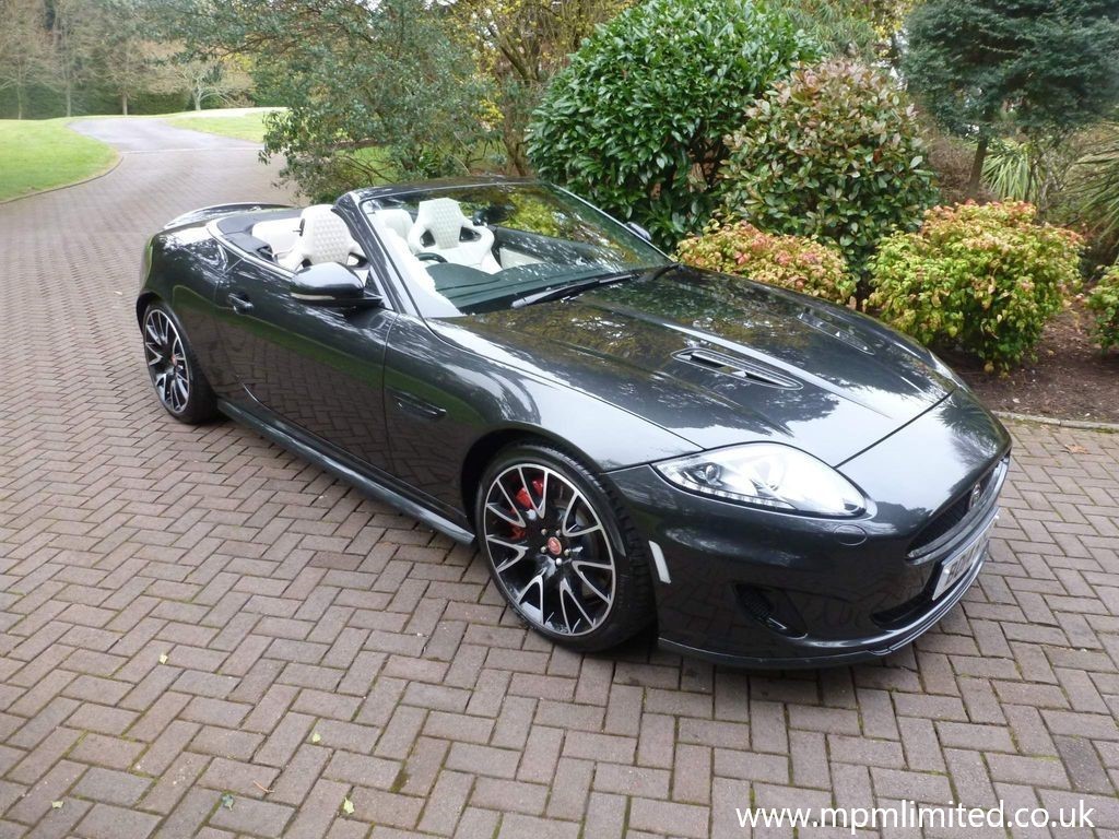 JAGUAR XKR