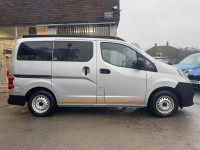 NISSAN NV200