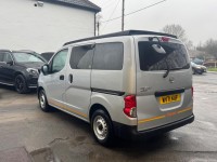 NISSAN NV200