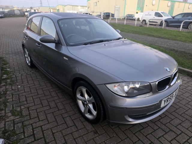 BMW 1 SERIES