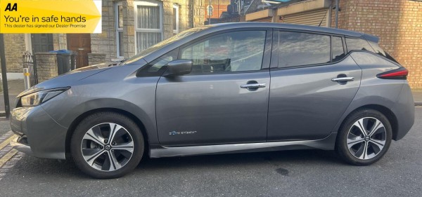 View NISSAN LEAF  40kWh N-Connecta 