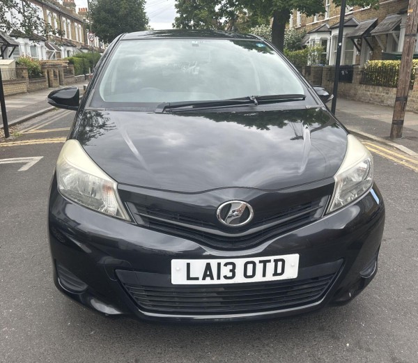 View TOYOTA VITZ Yaris, 1.3 Petrol 5 Dr