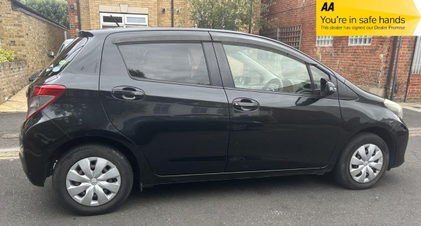View TOYOTA VITZ Yaris, 1.3 Petrol 5 Dr