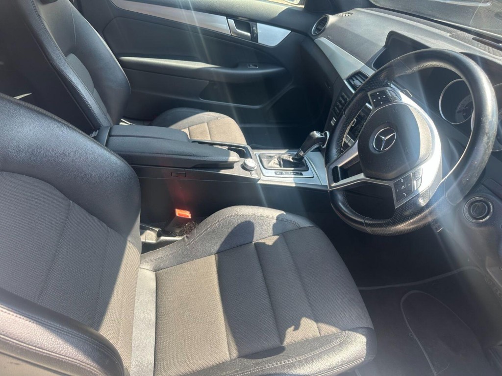 MERCEDES-BENZ C CLASS 1.8 C180 BlueEfficiency AMG Sport 2012