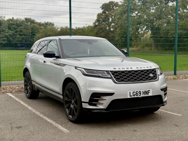 View LAND ROVER RANGE ROVER VELAR 2.0 D240 R-Dynamic SE Auto 4WD Euro 6 (s/s) 5dr