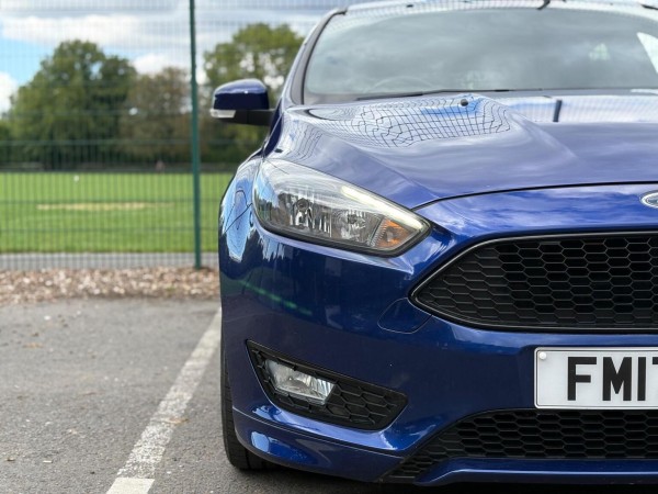 View FORD FOCUS 1.0T EcoBoost ST-Line Euro 6 (s/s) 5dr