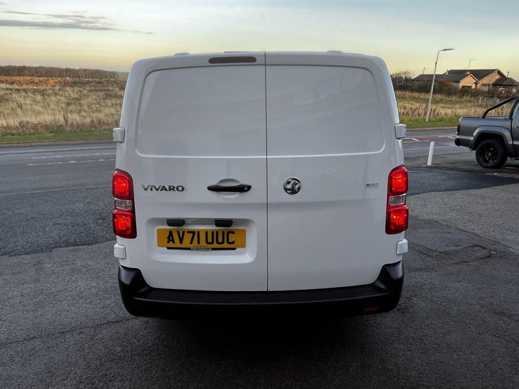 VAUXHALL VIVARO