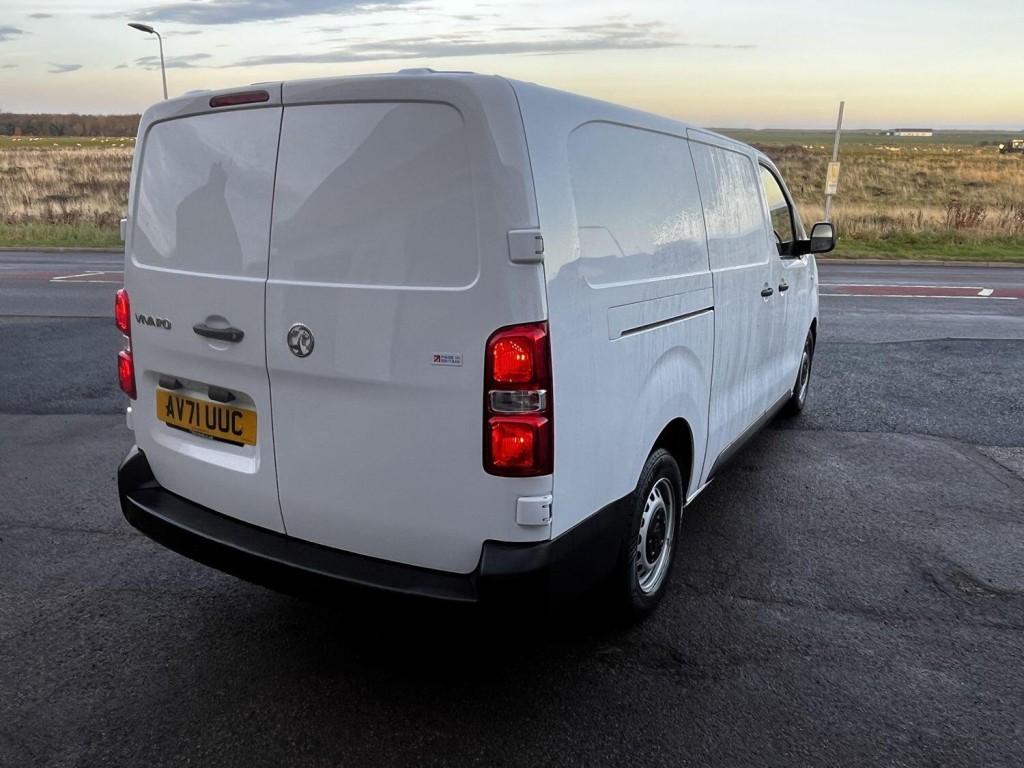 VAUXHALL VIVARO
