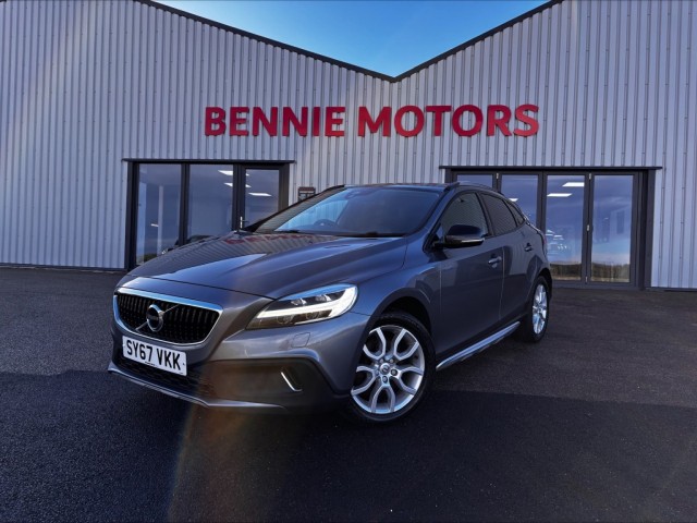 VOLVO V40 CROSS COUNTRY