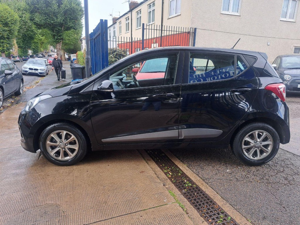 View HYUNDAI I10 1.2 Premium