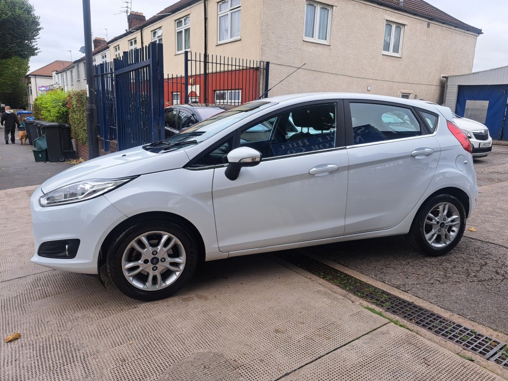 View FORD FIESTA 1.3 Zetec
