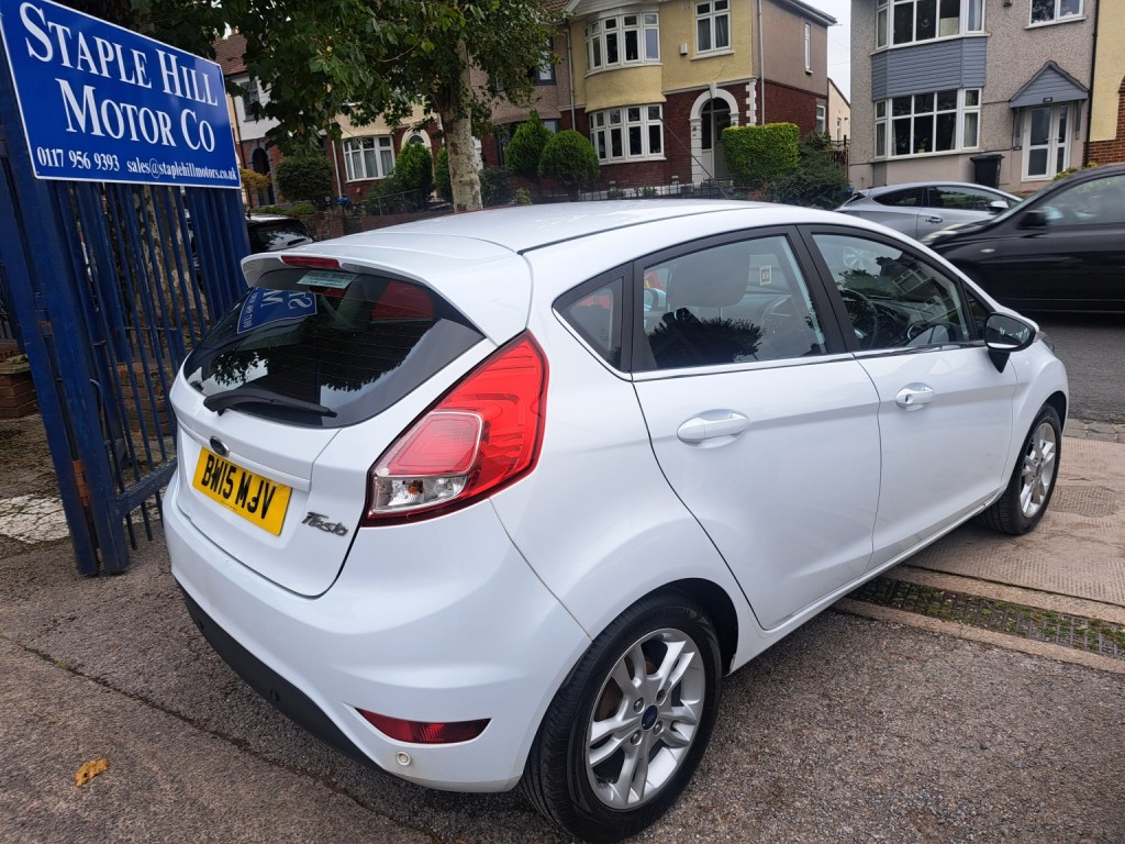 View FORD FIESTA 1.3 Zetec