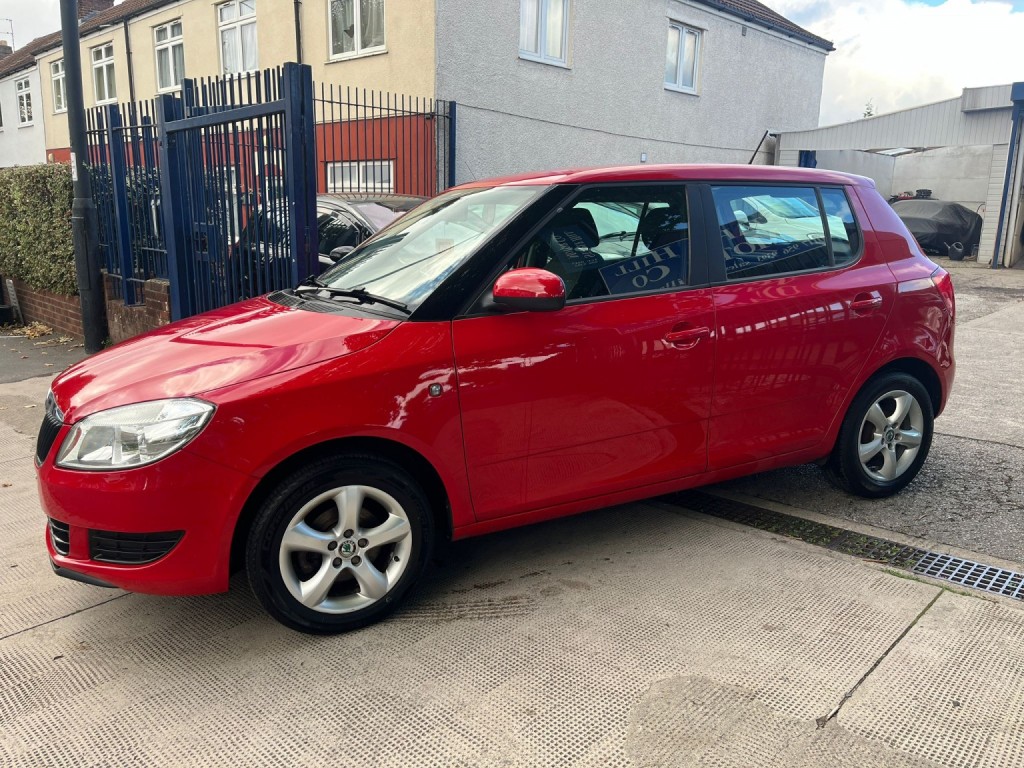 View SKODA FABIA 1.4 MPI SE