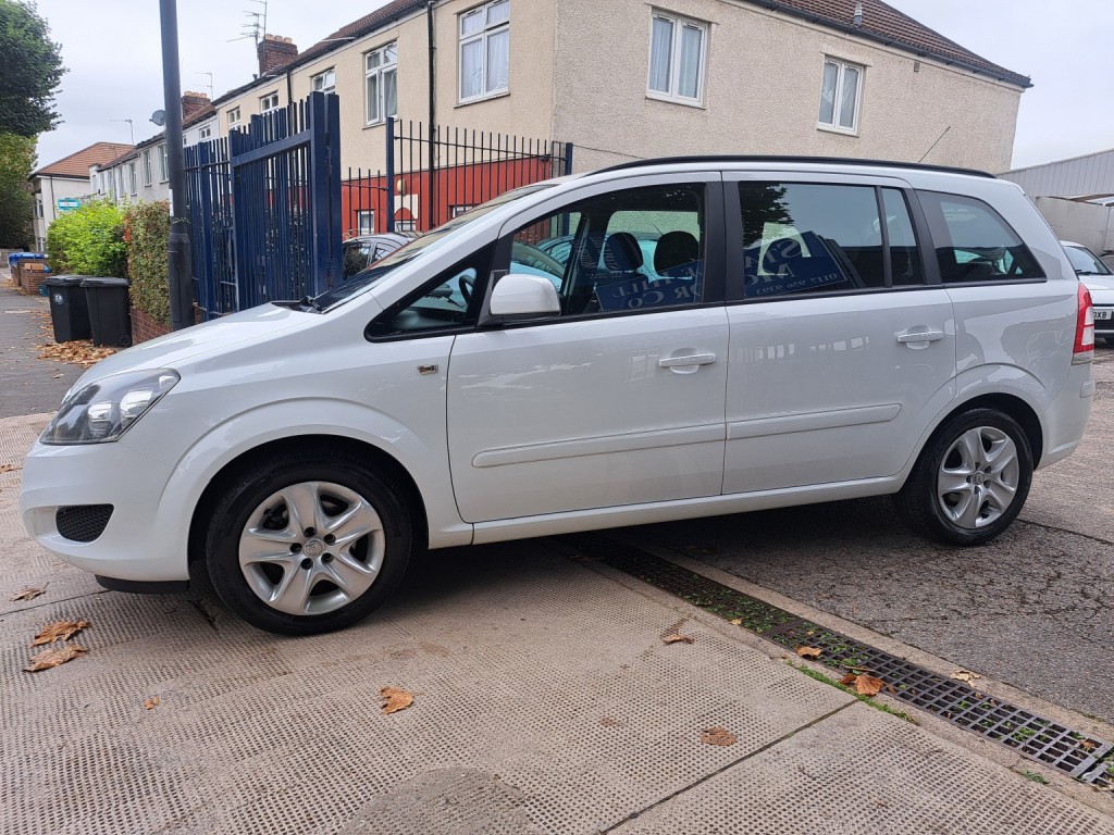 View VAUXHALL ZAFIRA 1.8 16V Exclusiv