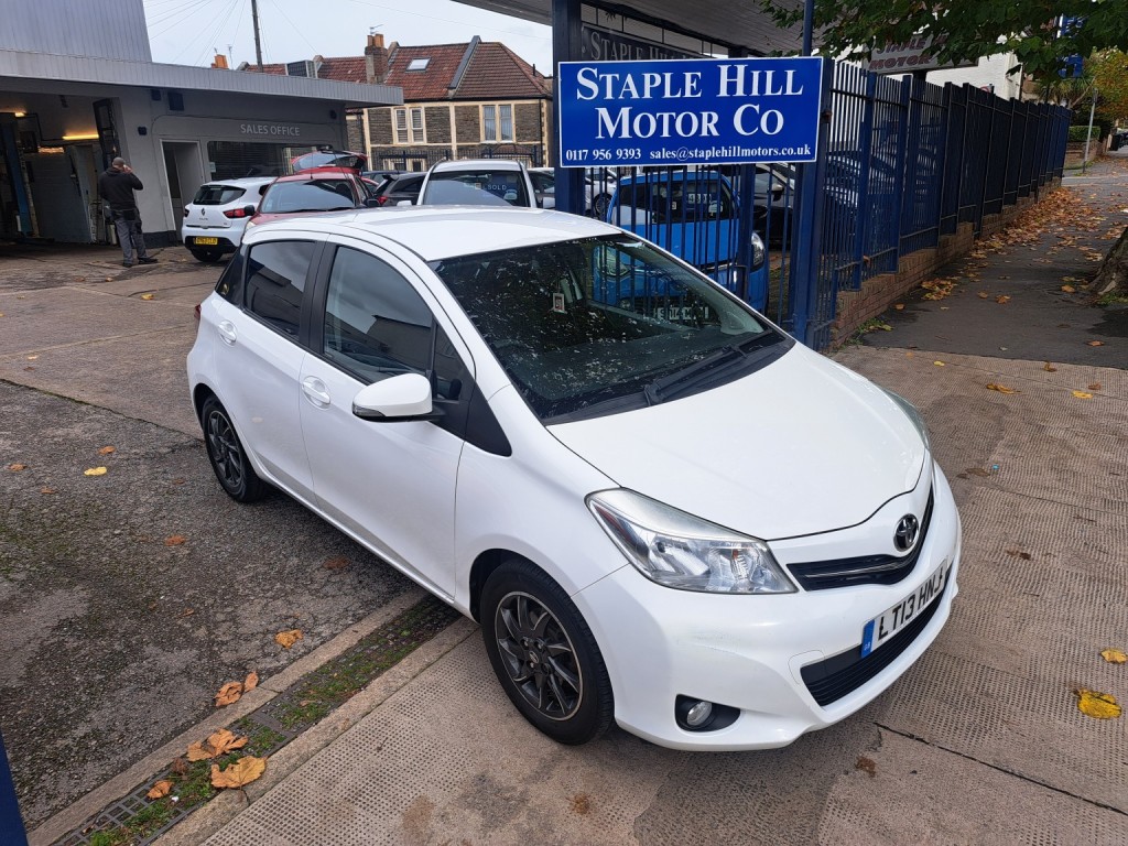 View TOYOTA YARIS 1.0 VVT-i Edition