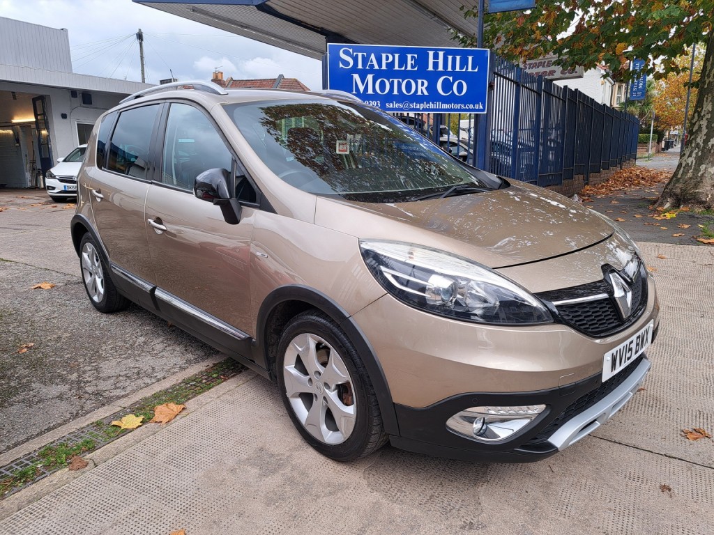 View RENAULT SCENIC 1.5 Dynamique TomTom Bose+ Pack dCi 110 EDC Auto