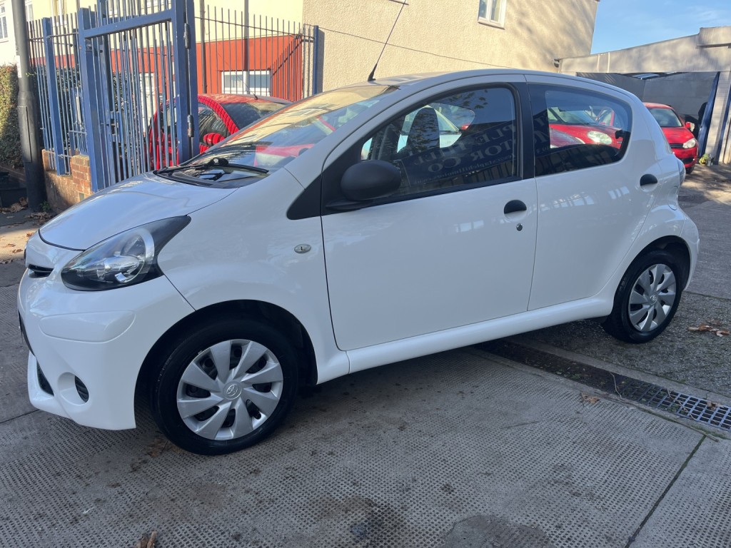 View TOYOTA AYGO 1.0 VVT-i