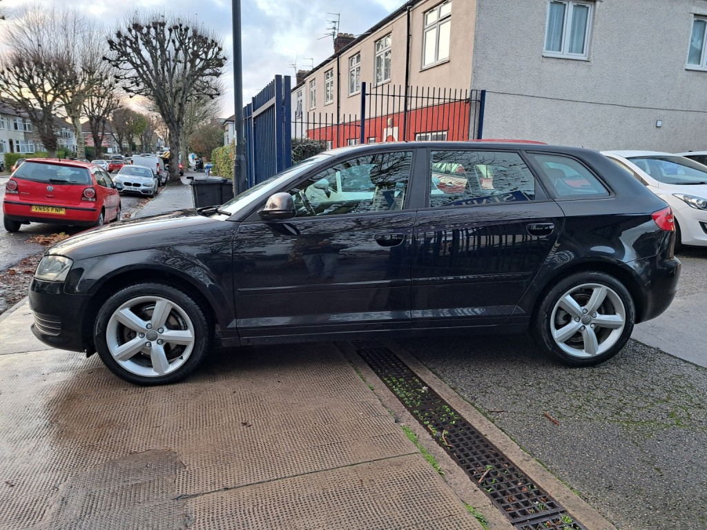 View AUDI A3 1.6 Technik