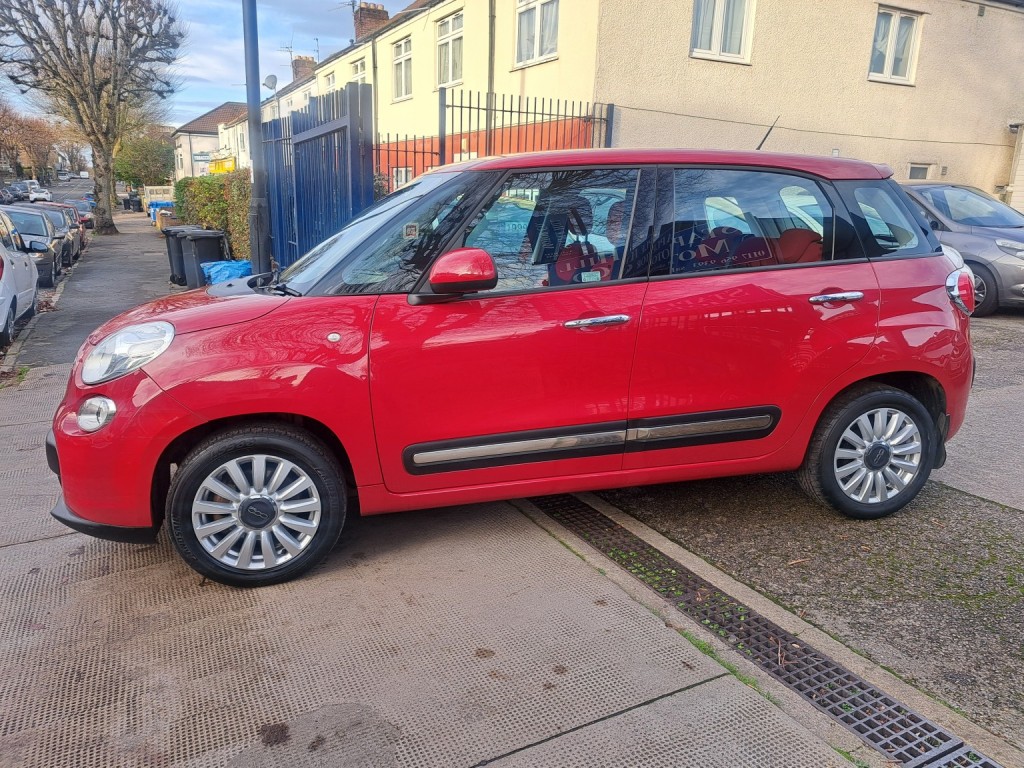 View FIAT 500L 1.4 500l 1.4 95hp Pop Star