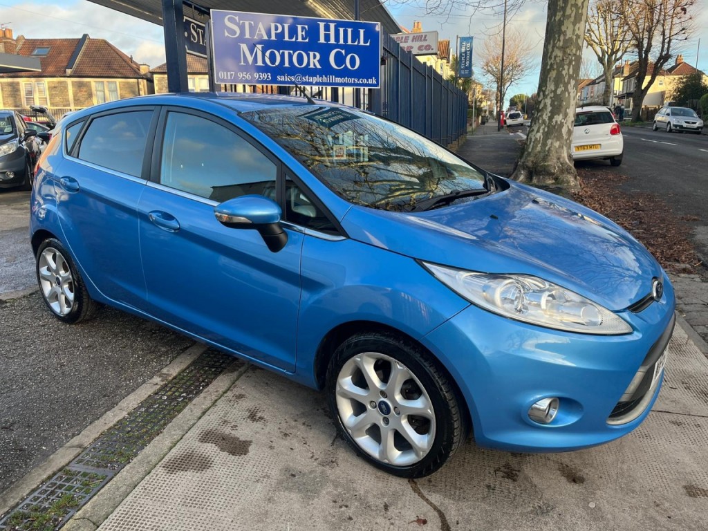 View FORD FIESTA 1.3 Zetec