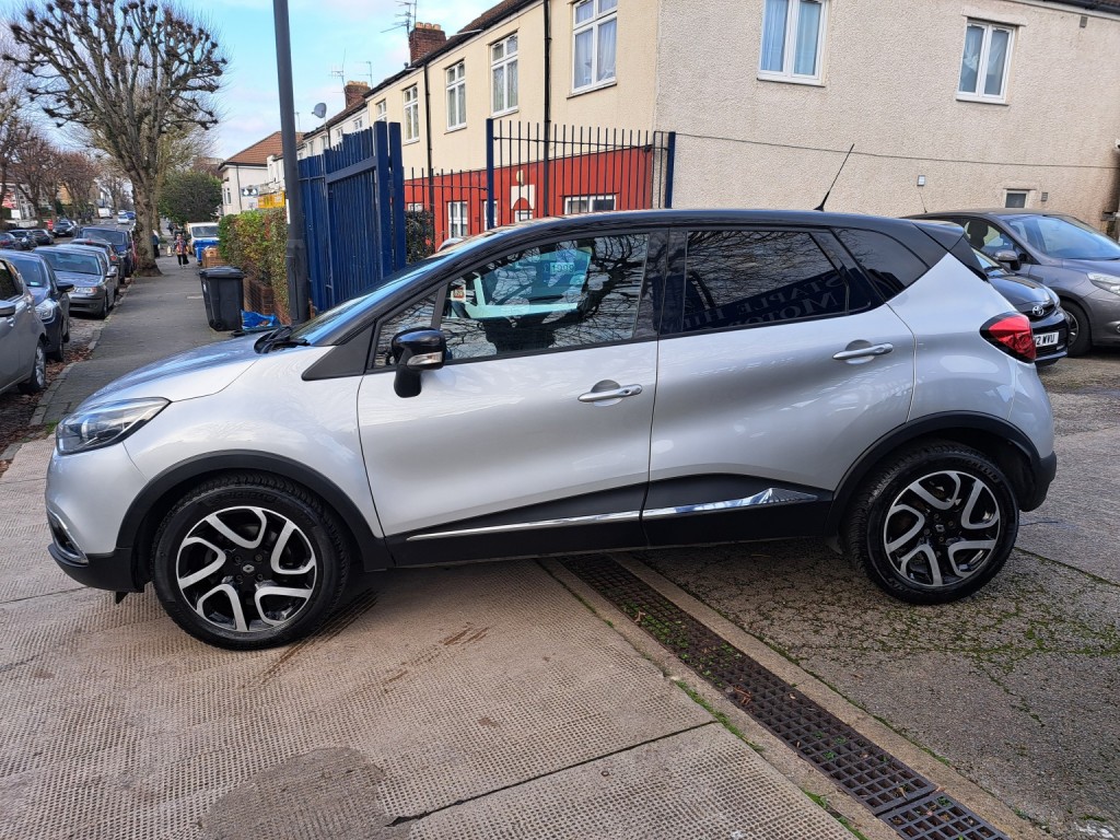 View RENAULT CAPTUR 1.5 Dynamique S Nav dCi 90