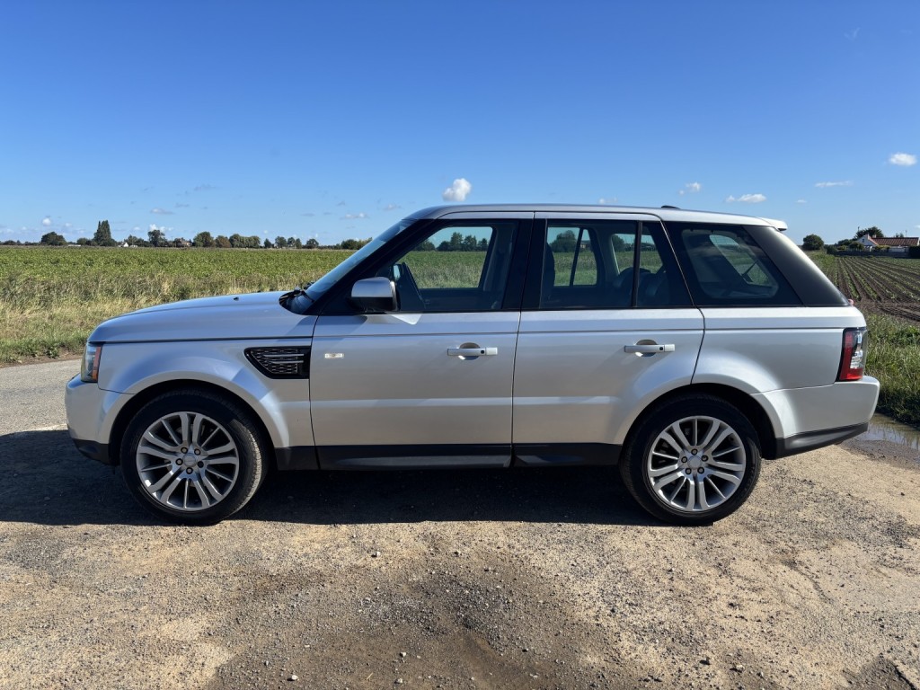 View LAND ROVER RANGE ROVER SPORT SUV (2009 - 2014)