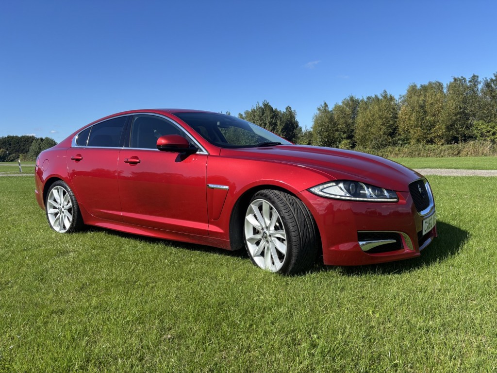 View JAGUAR XF 3.0 d S V6 Portfolio